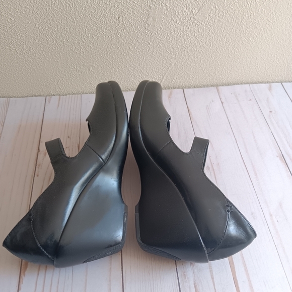 Underfoot| Black Leather Mary Jane Wedge Heel Sz 9 Comfort Minimal Professional main image 3